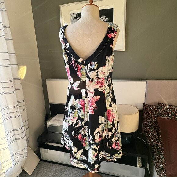 / White House Black Market WHBM Sleeveless Faille Floral Shadow Stripe Dress 10 - Picture 9 of 10
